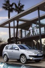 Citroen C-Crosser 2008 года